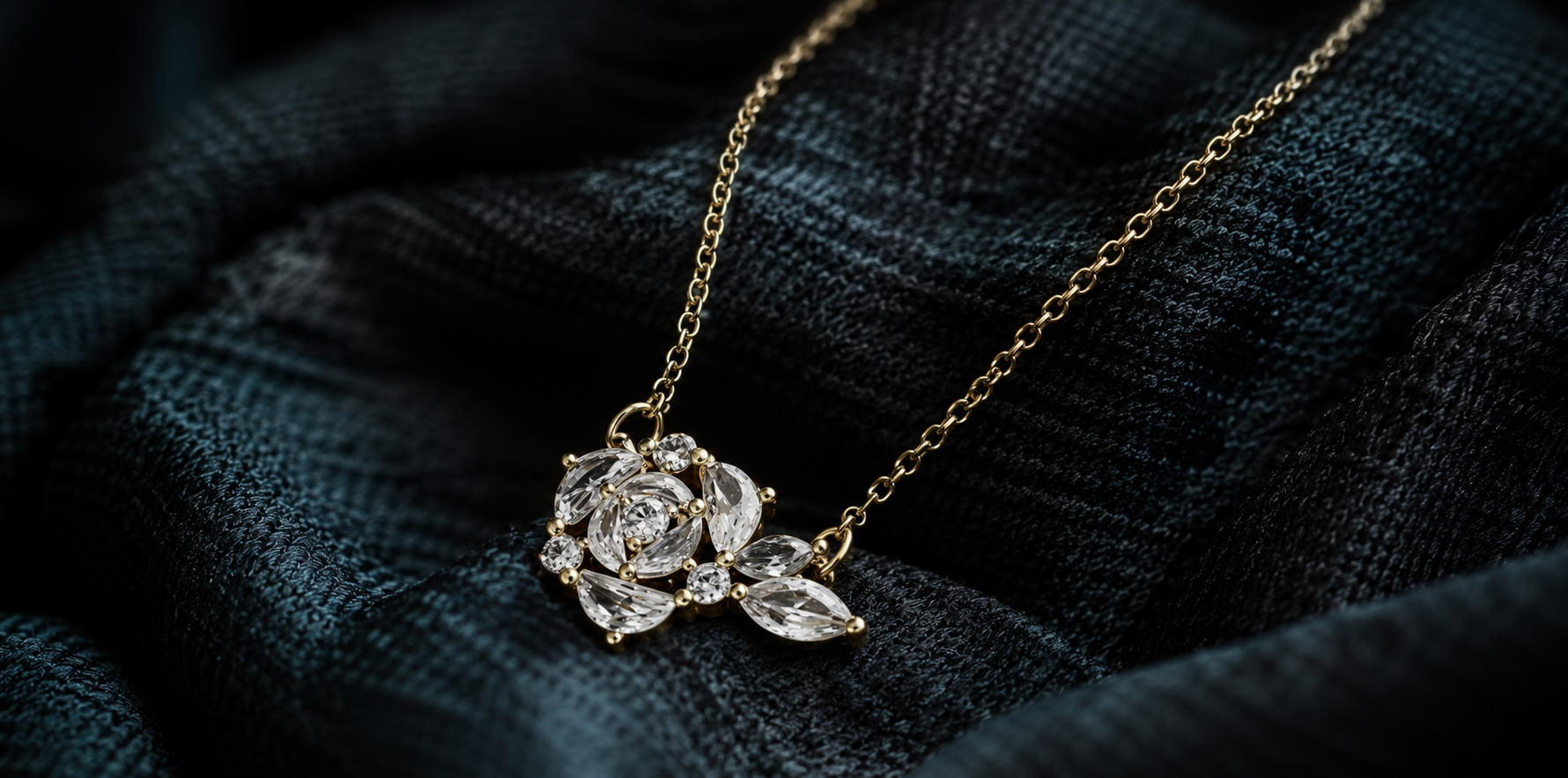 Flowers Pendant Necklace